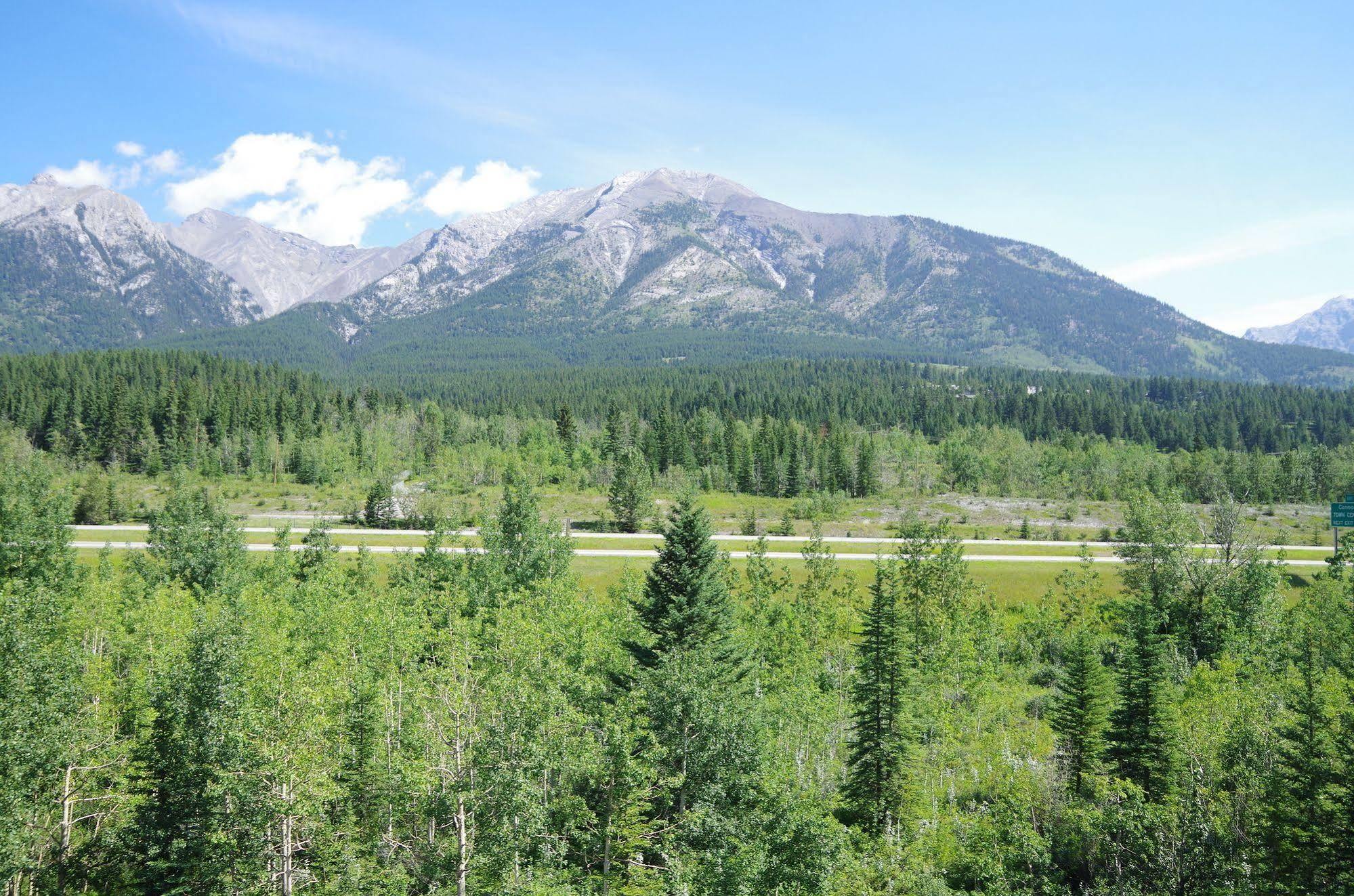 Silver Creek Hotel 3*